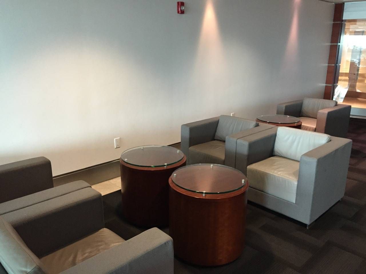 Sala VIP LATAM Miami-011