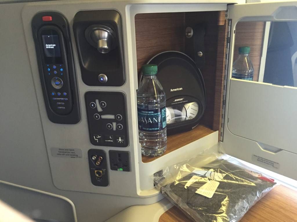 American Airlines B777-Business Class-014