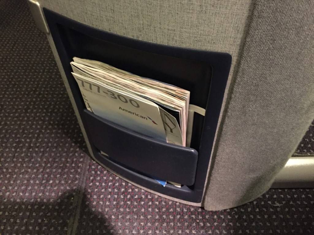 American Airlines B77W Business Class-024