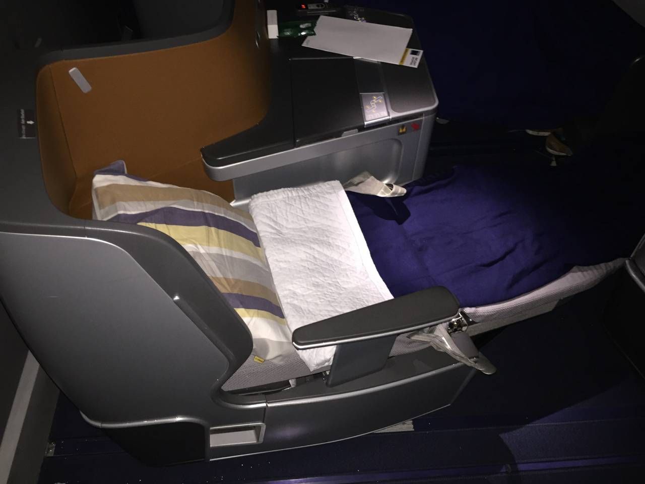 Lufthansa Business Class B747-8-036