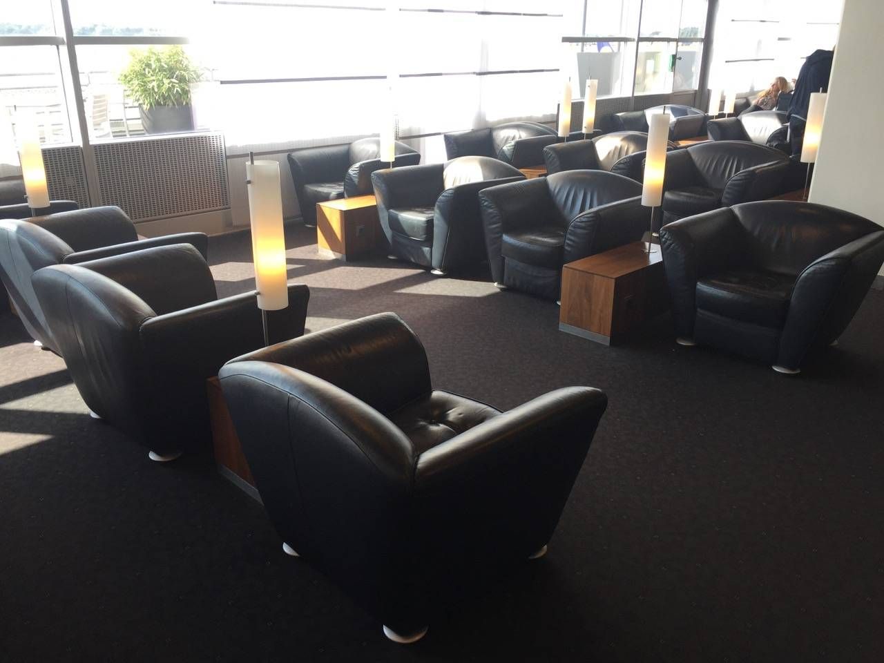 Lufthansa Senator Lounge Hamburg-015