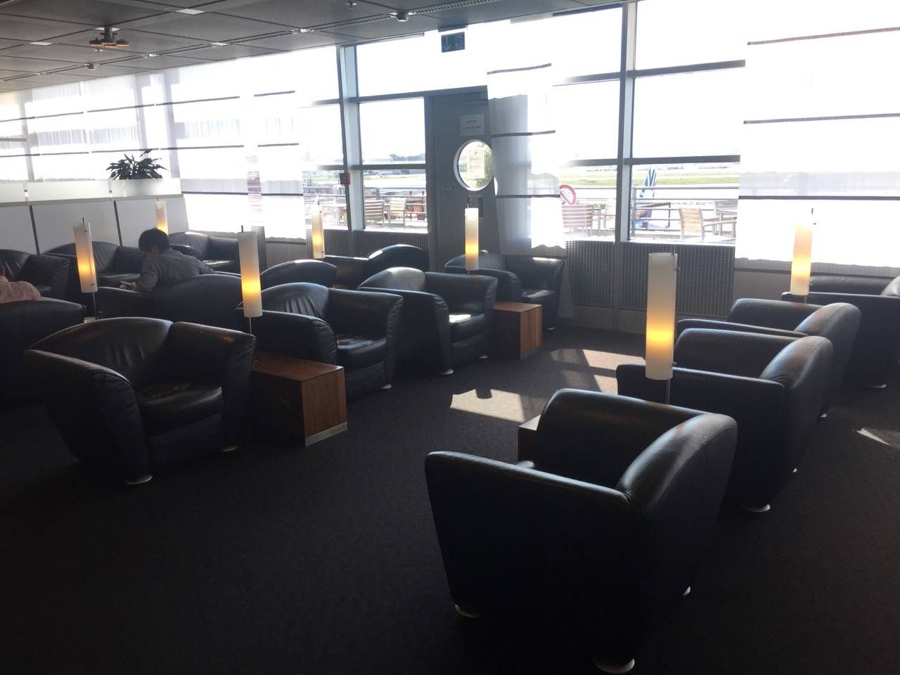 Lufthansa Senator Lounge Hamburg-021