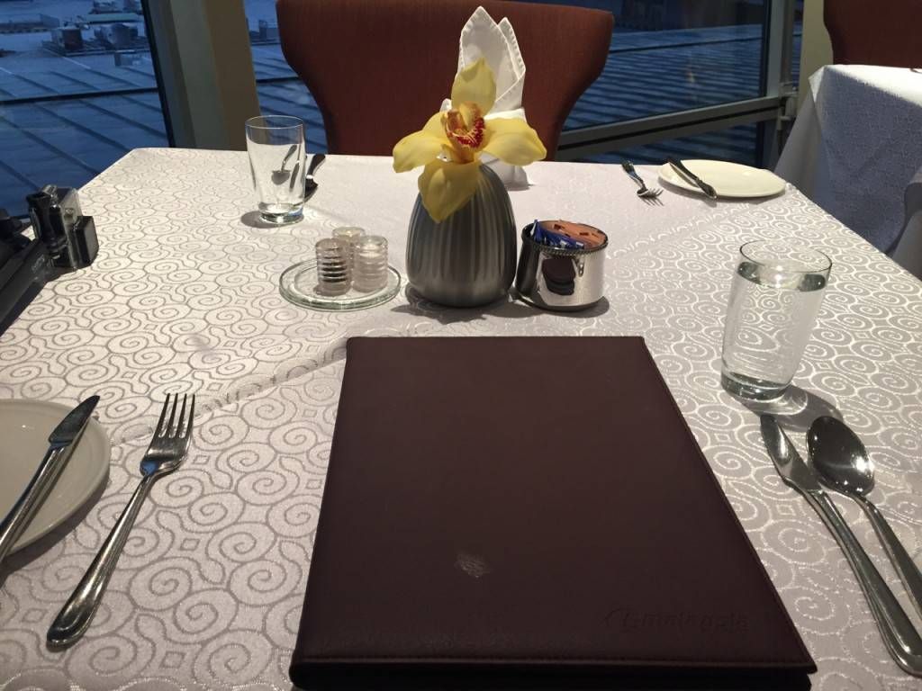 Malaysia Airlines Golden Lounge First Class Kuala Lumpur -024