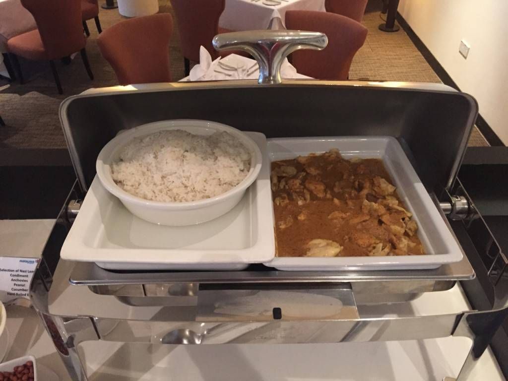 Malaysia Airlines Golden Lounge First Class Kuala Lumpur -027
