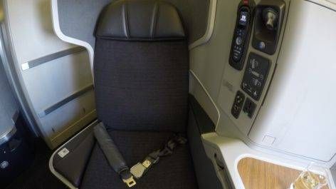 Classe Executiva da American Airlines no B77W - Dallas para Hong Kong