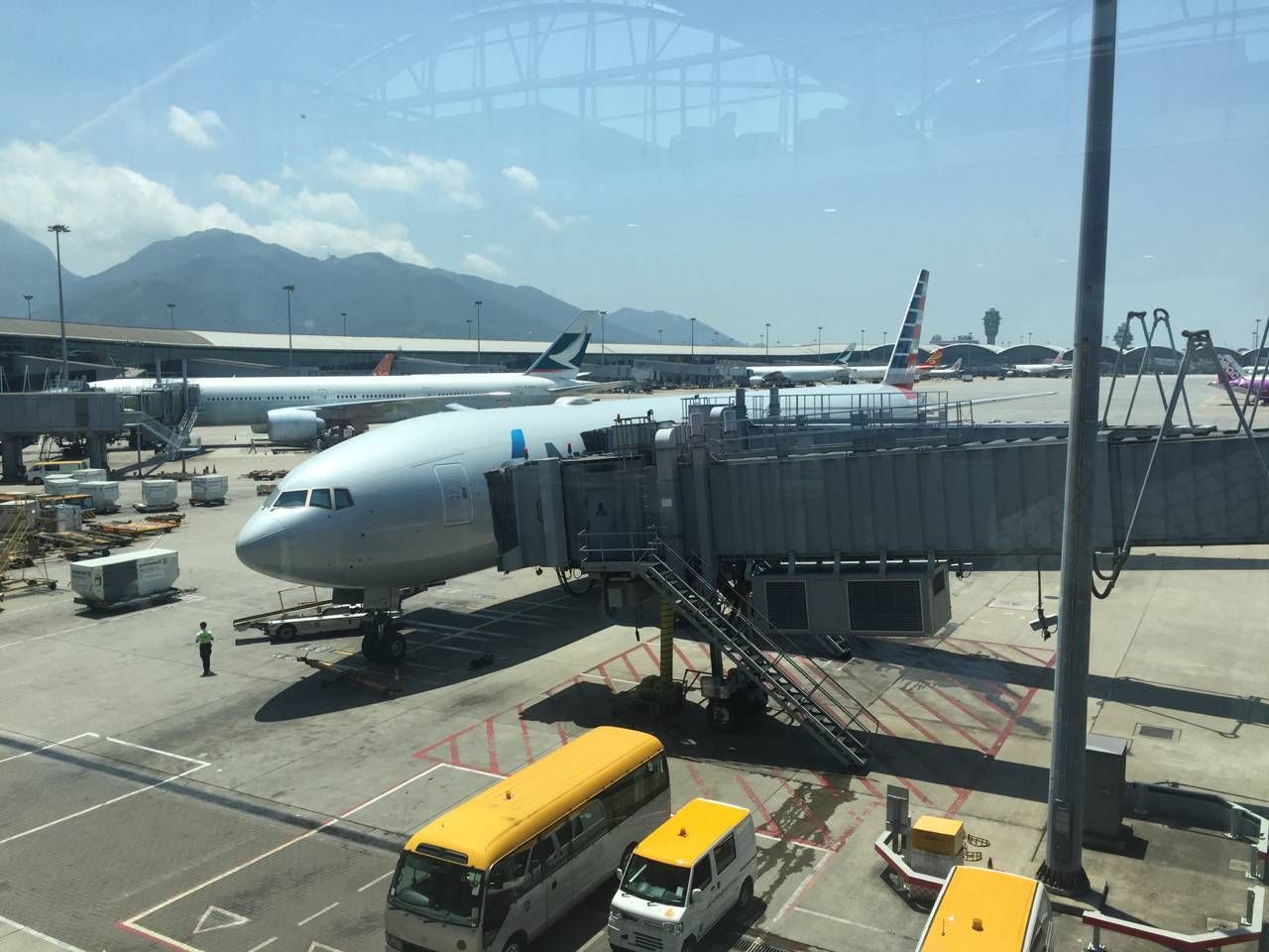 AA Hong Kong Dallas Business Class- - 1