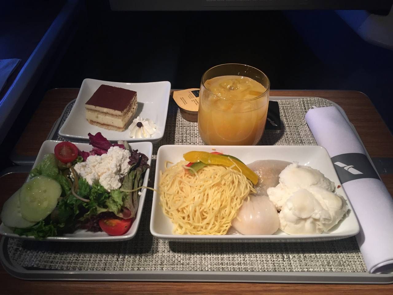 AA Hong Kong Dallas Business Class- - 21
