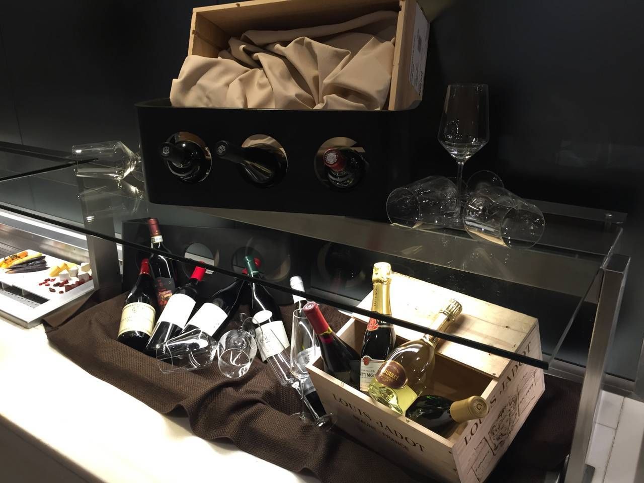 Lufthansa First Class Lounge JFK -016