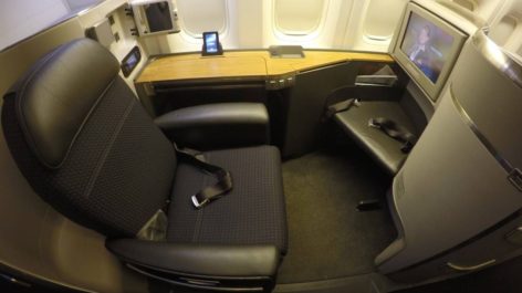 Primeira Classe da American Airlines no B777-300ER - São Paulo para Dallas