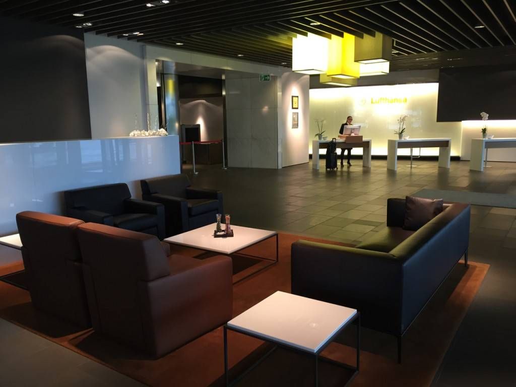 Lufthansa First Class Terminal-016