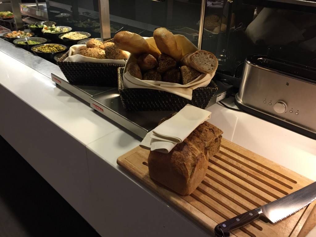 Lufthansa First Class Terminal-032