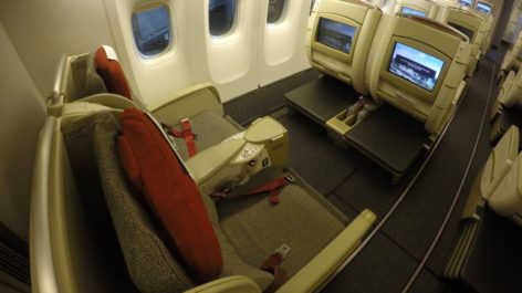 Classe executiva da TAM no B777-300ER - Frankfurt para São Paulo