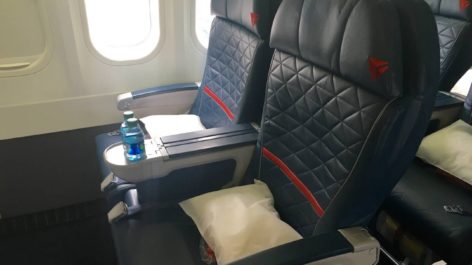 Primeira Classe doméstica da Delta no B717-200 - Nova York (JFK) para Atlanta (ATL)