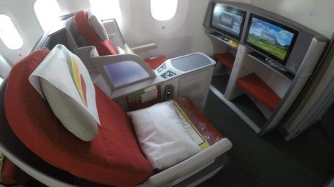 Classe Executiva da Ethiopian Airlines no B787 - Zanzibar para Addis Ababa