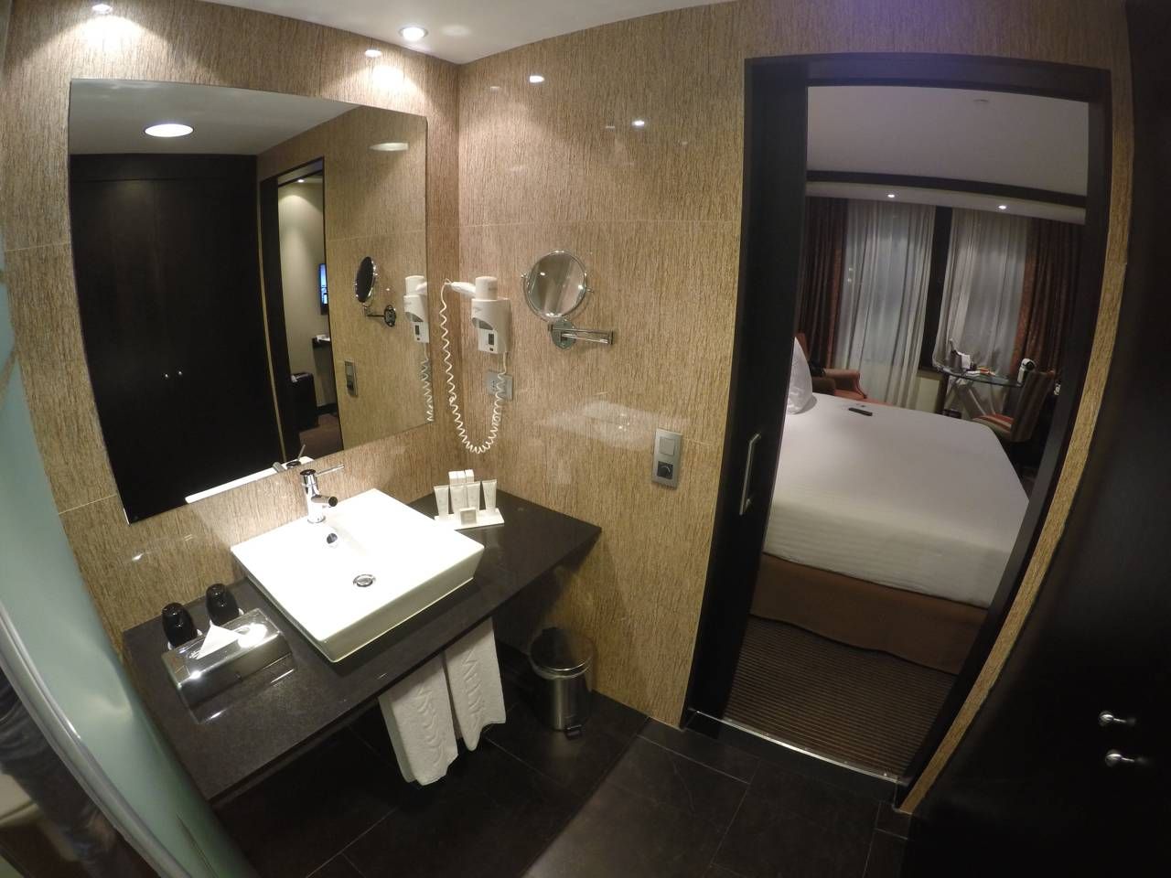 DCIM103GOPROGOPR1602.
