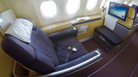 Primeira Classe da Lufthansa no A330 - Frankfurt para Bahrain
