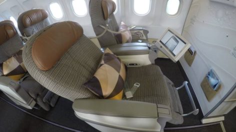 Classe Executiva da Etihad Airways no A320 - Bahrain para Abu Dhabi