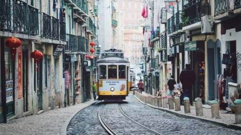 Passagens para Portugal a partir de R$2.031 ida e volta em econômica