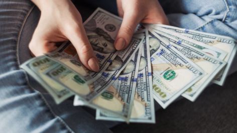 Qual a melhor opção para compras internacionais após o aumento do IOF?