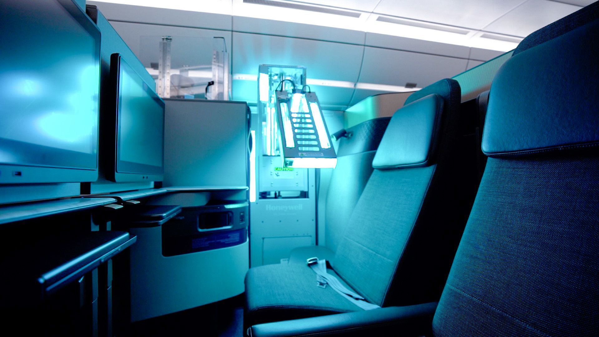 Qatar Airways ultravioleta