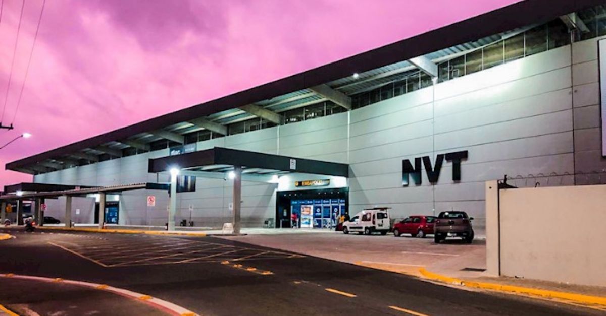 Aeroporto Navegantes terminal passageiros