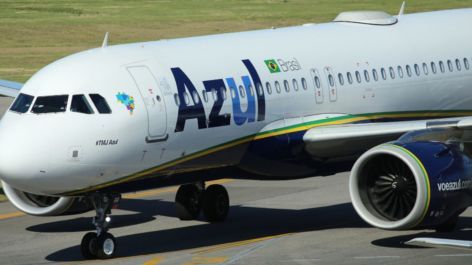 Azul oferece 20% de desconto em viagens domésticas para portadores do cartão Azul Itaú