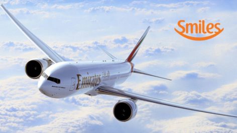 Emirates volta a cobrar taxa de combustível nas emissões através da Smiles