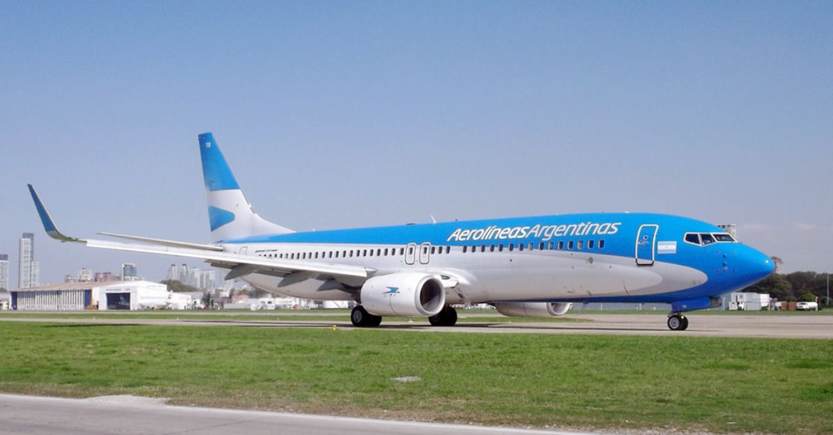 Aerolíneas Argentinas 737-800