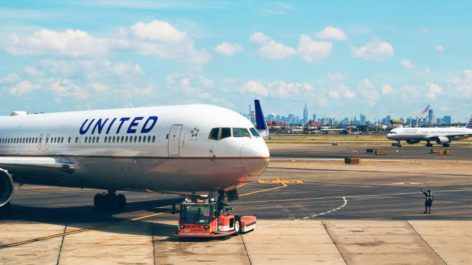 FAA mantém restrições no número de pousos e decolagens em Newark até junho