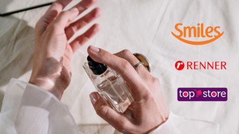Shopping Smiles oferece até 11 milhas por real gasto em perfumes selecionados da Topstore e Renner