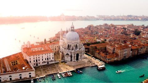 Verão em Veneza! Alta temporada a partir de R$1.913 ou 121.500 pontos Azul Fidelidade + taxas por trecho