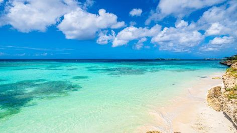 Como viajar para Aruba usando milhas e pontos
