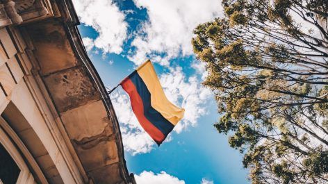 Como viajar para Colômbia usando milhas e pontos