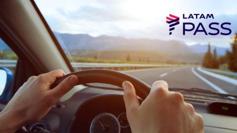 LATAM Pass oferece até 16 pontos por dólar gasto na Rentalcars e 4 pontos por real gasto na Movida