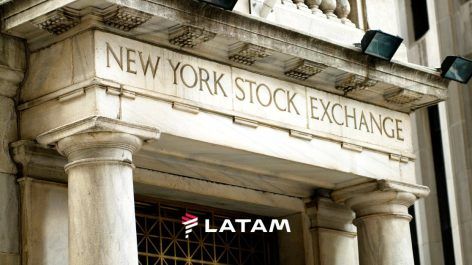 Grupo da companhia aérea LATAM retorna à bolsa de valores de Nova York
