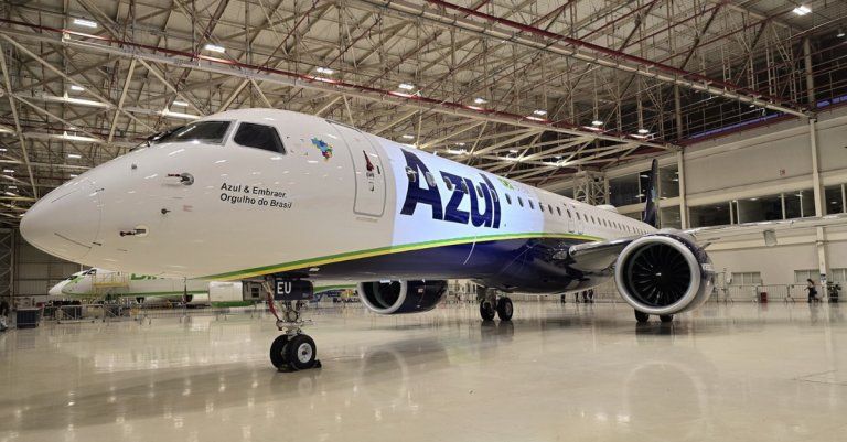 Azul amplia a sua frota com mais uma aeronave Embraer E2 - Passageiro ...