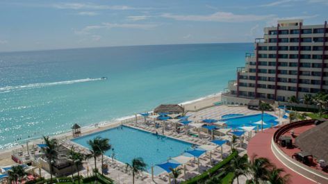 Muito bom! Cancún a partir de R$ 632 ou 28.000 pontos LATAM Pass + taxas
