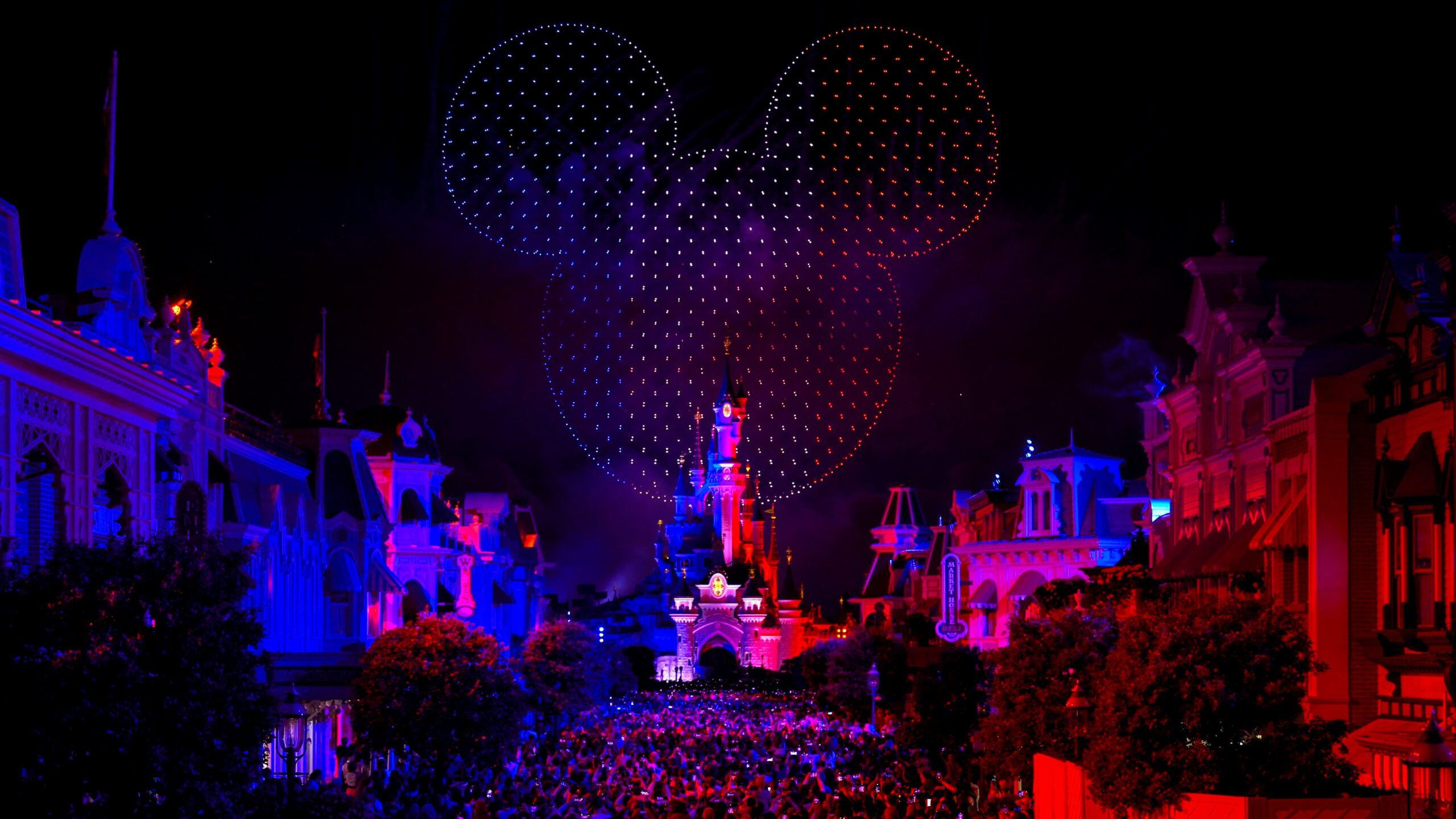 Disneyland Paris drones