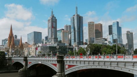 Planejando a próxima viagem? Veja sugestões de resgate para Paris, Melbourne e muito mais