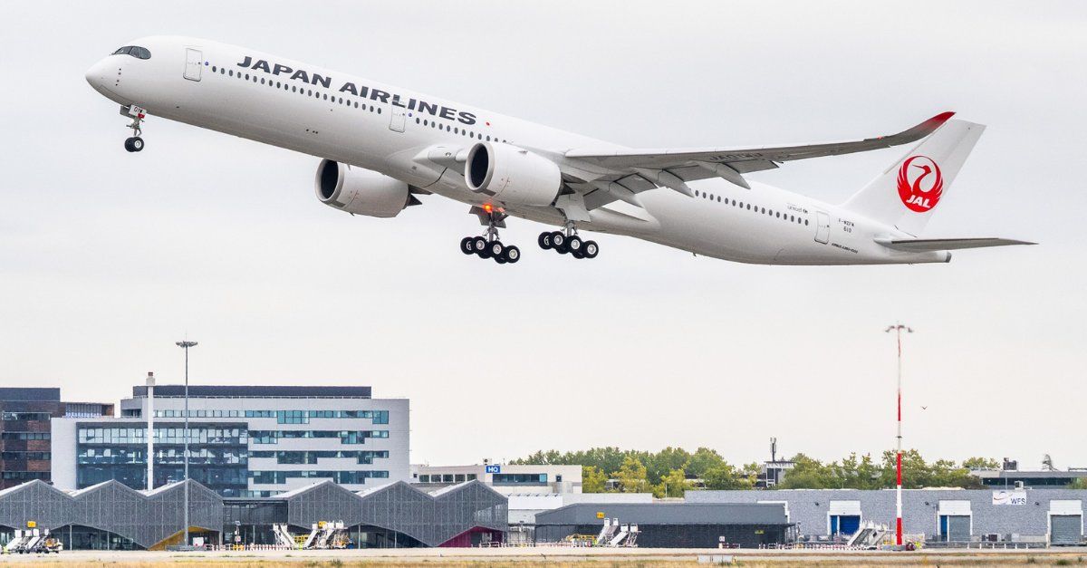 Japan Airlines 