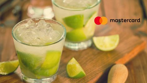 Peça um drink em restaurantes selecionados e ganhe outro com o Mastercard Surpreenda