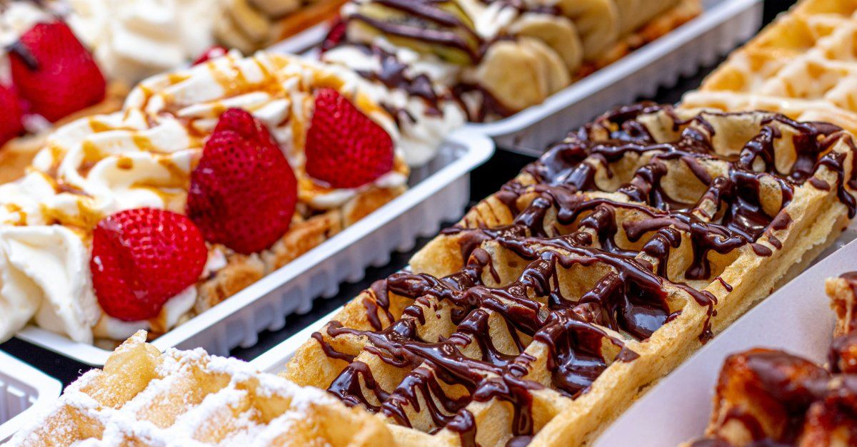 Waffle com cobertura de chocolate