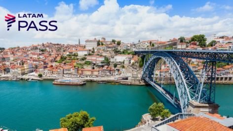 Muito bom! Voe para Porto a partir de R$ 1.347 ou 54 mil milhas LATAM Pass + taxas por trecho