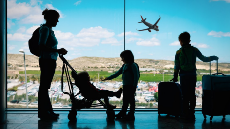Aeroporto do Recife passa a oferecer aluguel de carrinhos e cadeirinhas infantis