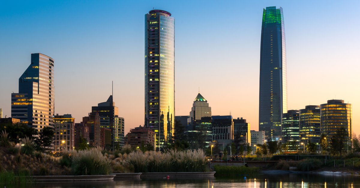 Voe para Santiago a partir de R$ 342 ou 15 mil milhas LATAM Pass + taxas o trecho