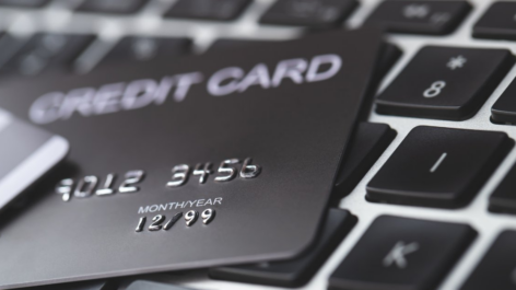 Melhores cartões de crédito sem anuidade para quem gasta até R$ 10 mil por mês