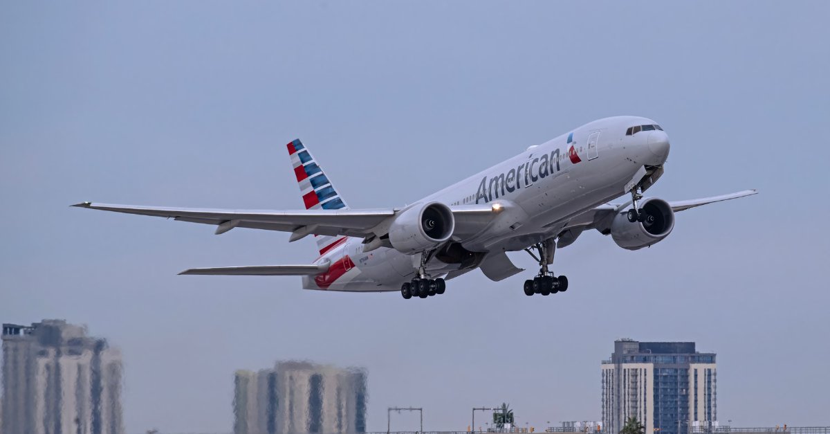 American Boeing 777-200