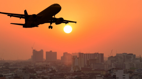 Avião supera ônibus e se torna principal meio de transporte em viagens pelo Brasil